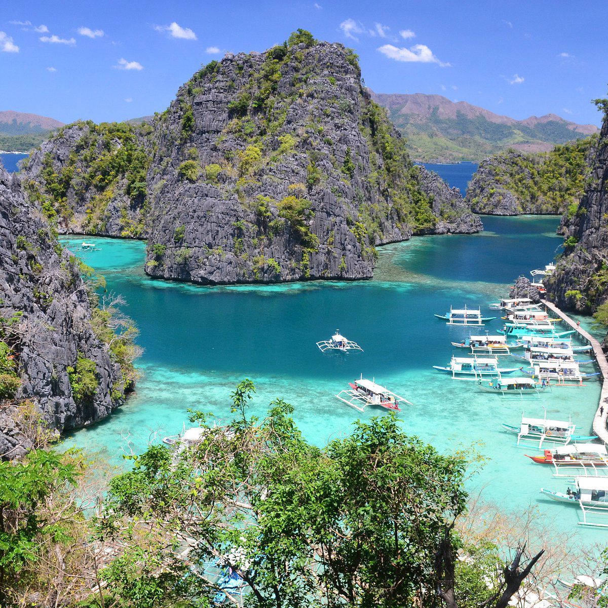 Kayangan Lake
